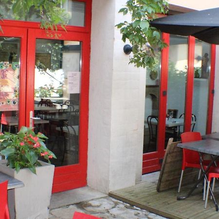 Hotel Les Vignes Rouges Ispagnac Exterior photo