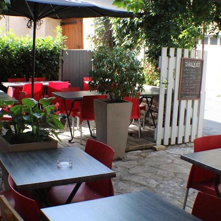 Hotel Les Vignes Rouges Ispagnac Exterior photo